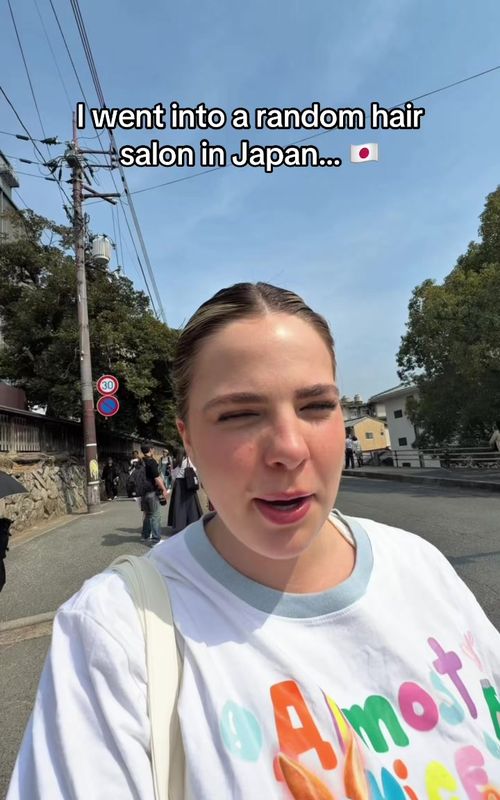 I asked a random guy for a ride and ended up finding the SOFTEST hair wash ever 😭🇯🇵 Japan just hits different… everyone is so kind $24 and this was the result?? I’m not okay. Salon called: ‘Nico’ in Nara , Japan #japantravel #narajapan #hairwash #beautyfinds #travelmoments 
