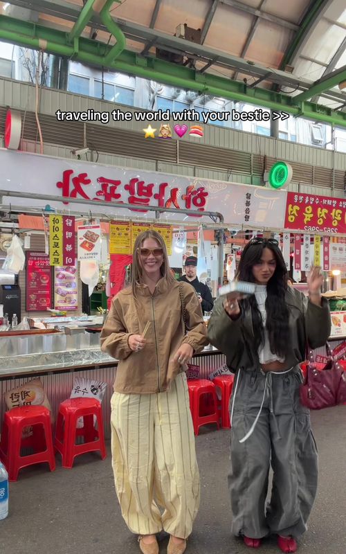 a week in Seoul, Korea 🇰🇷🌍👯‍♀️ @palomahenderson #travel #besties #trending #goals #asia 
