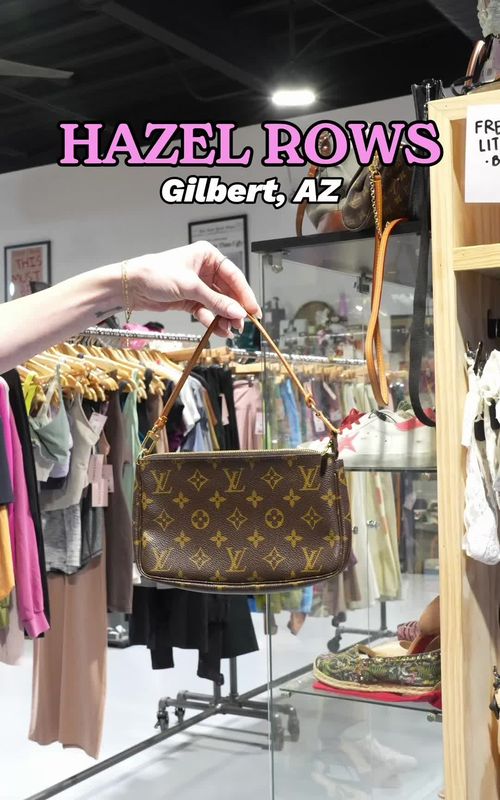 Hazel Rows is going to be your new favorite place to shop 💕  #arizonathingstodo #arizonahiddengems #thriftinginarizona #arizonaluxuryliving #gilbertaz 