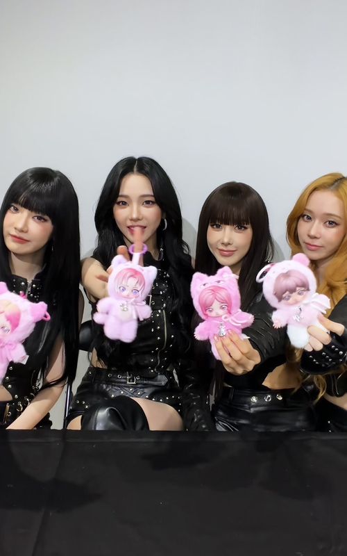 Unboxing our new Fluffy Friends! #POPMART  #aespa #POPMARTxaespa #aespa_FluffyClub             @POP MART 