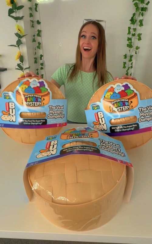 Let’s unbox the WORLDS BIGGEST Mega Jumbo Mystery Dumplings!!😱🌈✨⁉️ #asmr #foryou #dumplings #dumplingsquishy 