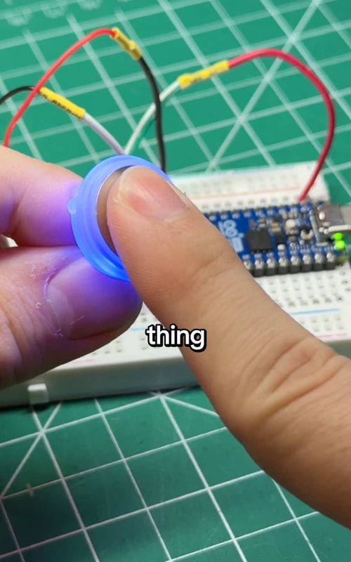 Hide your secrets with this 😳 #electronics #engineering #DIY #sensor 