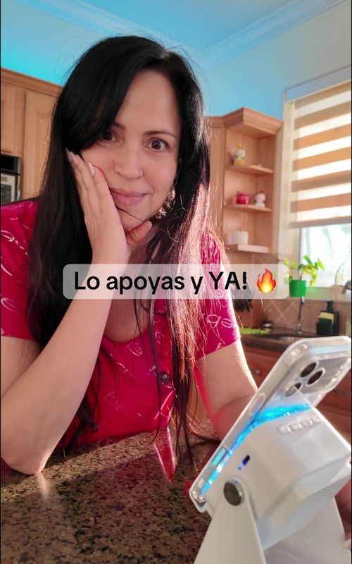 Solo apoyas el celular y amplifica el sonido No necesita cables ni conexión Además sirve como powerbank Súper práctico para llevar contigo ⚡ #tiktokshopstockup #tiktokshopmothersday #techfinds #gadgetsparacasa #amazonfindsviral