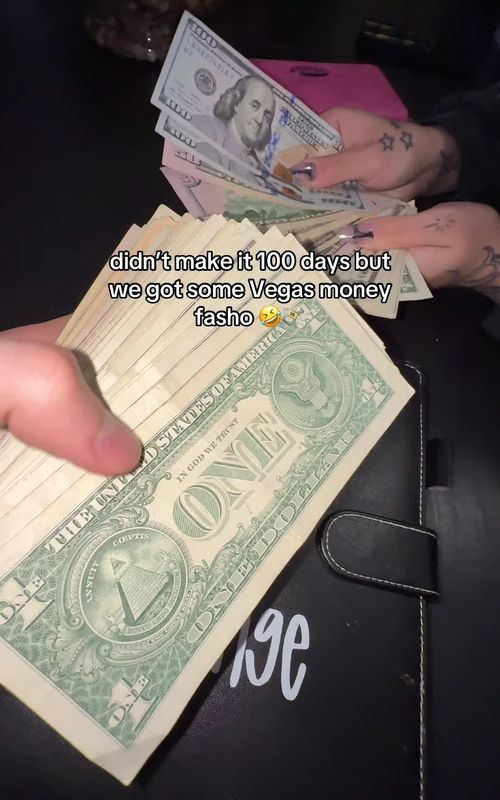 Lowkey forgot about this 👀💸🙏🏻 #moneysavingtips #100envelopechallenge #savingmoney #tiktokshop #tiktokmademebuyit 