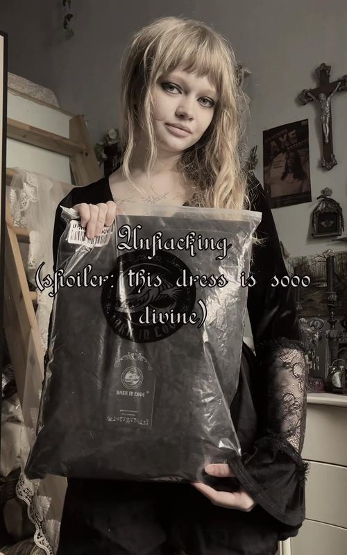 MY NEW DRESS FROM DevilNight!!!😩🖤 it’s Black Gothic Royal Jewel Embellished Vintage Maxi Dress Ref: DW1123 ⫘⫘⫘⫘⫘⋆༺𓆩⚔𓆪༻⋆⫘⫘⫘⫘⫘ 🦇Основной тт: @༒Алиса Белладонна༒  🦇Инст(запрещенная соц.сеть): aliccebelladonna (500к) 🦇Пинтерест: aliccebelladonna (15k) 🦇Паблик в ВК с информацией о ТГК,моими украшениями ручной работы и продажей одежды: Alice Belladonna Core(47k) . . . . . . . . . #gothic #style #vampire #medieval #vintage 