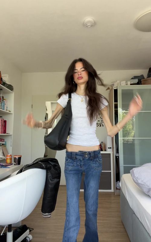 basic #fitcheck #outfitideas #ootdinspo #lipsync #fashiontiktok 