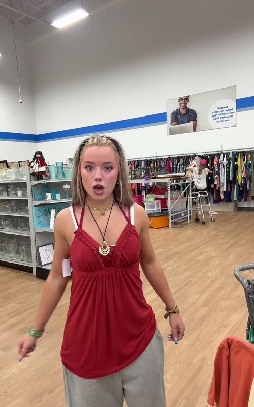 hope yall aren’t bored of the try-ons yet😝 #thrifttryon #goodwill #thrifttrip #tryon #thrift 