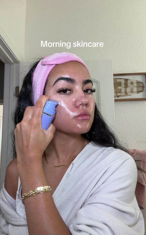 rice paper mask is essential! #skincare #clearskin #glassskin #naturalskincare #morningroutine 
