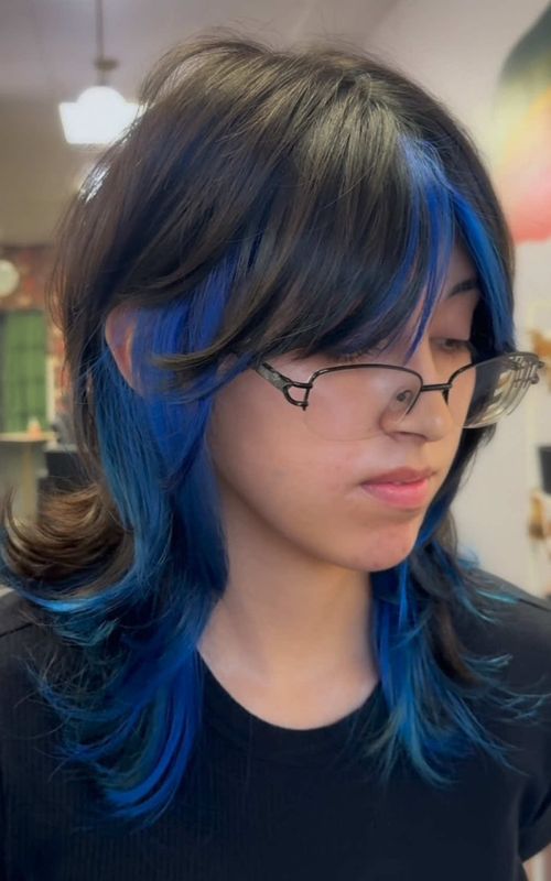 LOVE!!! a good blue 💙🧵🧢🦋🌊🫐🥏🌌💎📘 #hair #bluehair #hairstylist #hairtransformation #hairtok 