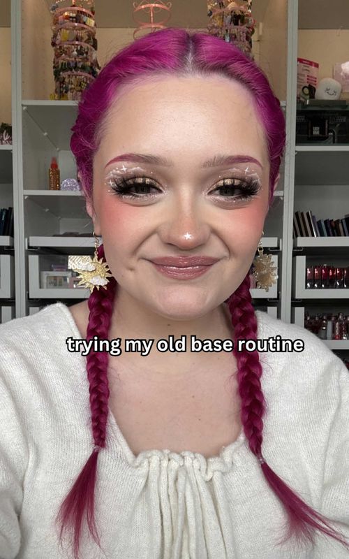 why did this get me looking hot and seggsy........ products used: @milkmakeup hydro grip primer + pore eclipse powder @Haus Labs foundation @Tower 28 Beauty concealer + sculptino shade "broad" @Rare Beauty cream blush shade "nearly apricot" @Benefit Cosmetics hoola lite bronzer @Blend Bunny Cosmetics bare cheeks palette (code LINS for $$ off) #baseroutine #makeuptutorial #makeuptutorial #fullglam 