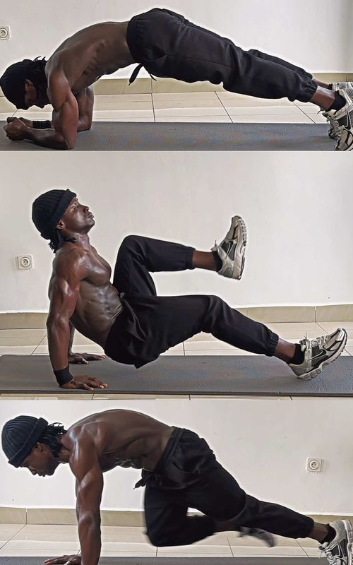 This hits your abs differently 😮‍🔥 #abs #homefitness #core 