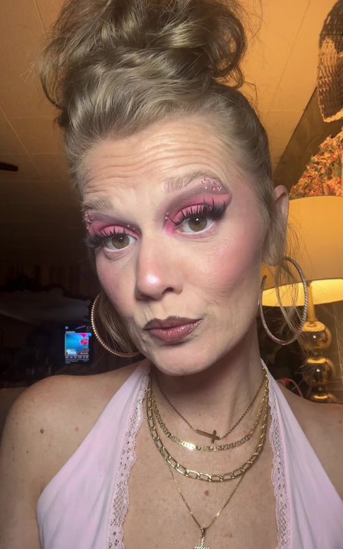 Replying to @~Georgia°♡ this video goes viral for me every single time I do it..isn’t it the point to get your videos to go viral?! I absolutely do the same audios over and over for that exact reason! They get the views, period!! And it brings in new followers every single time so just scroll next time babe 🤭🤭 #makeuptransition #transition #beforeandafter #trending #makeup 