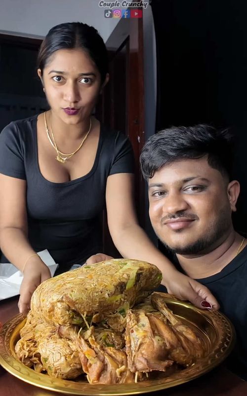🔥Best Chicken Kottu with Chicken Legs😍 ආසම කොත්තුවක්🤗 #couplecrunchy #mukbang #eating #foodtiktok #Foodie 