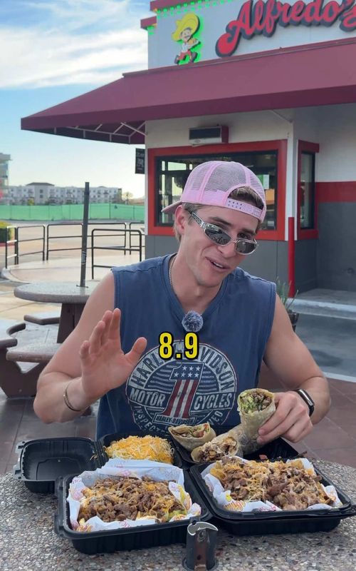 Trying Drive Thru Workers Favorite Meal 📍Alfredo’s Mexican Food, El Monte @Alfredos El Monte #alfredosmexicanfoodpartner #mexicanfood #lafoodie #losangelesfood #codypremer 