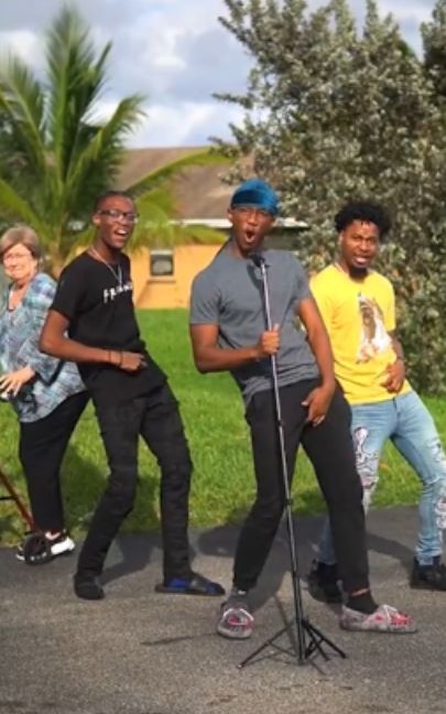 Grandma’s a Boss 😎🔥  🎥@yvngflick  #energygrandma#DancingGrandma#UnexpectedMoment #funnyvideoscomedy #dancewithme #StreetDance #CaughtOnCamera #Hilarious #hilariousvideos #JoyfulMoments #NeverTooOld #JoyfulMoments #LaughOutLoud #PureFun #IconicMoment