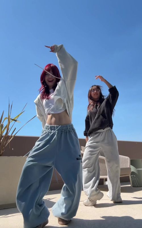 🆙 w/ @katie !! dc: @Romy.S@nchez #dancechallenge #fyp #la #dance
