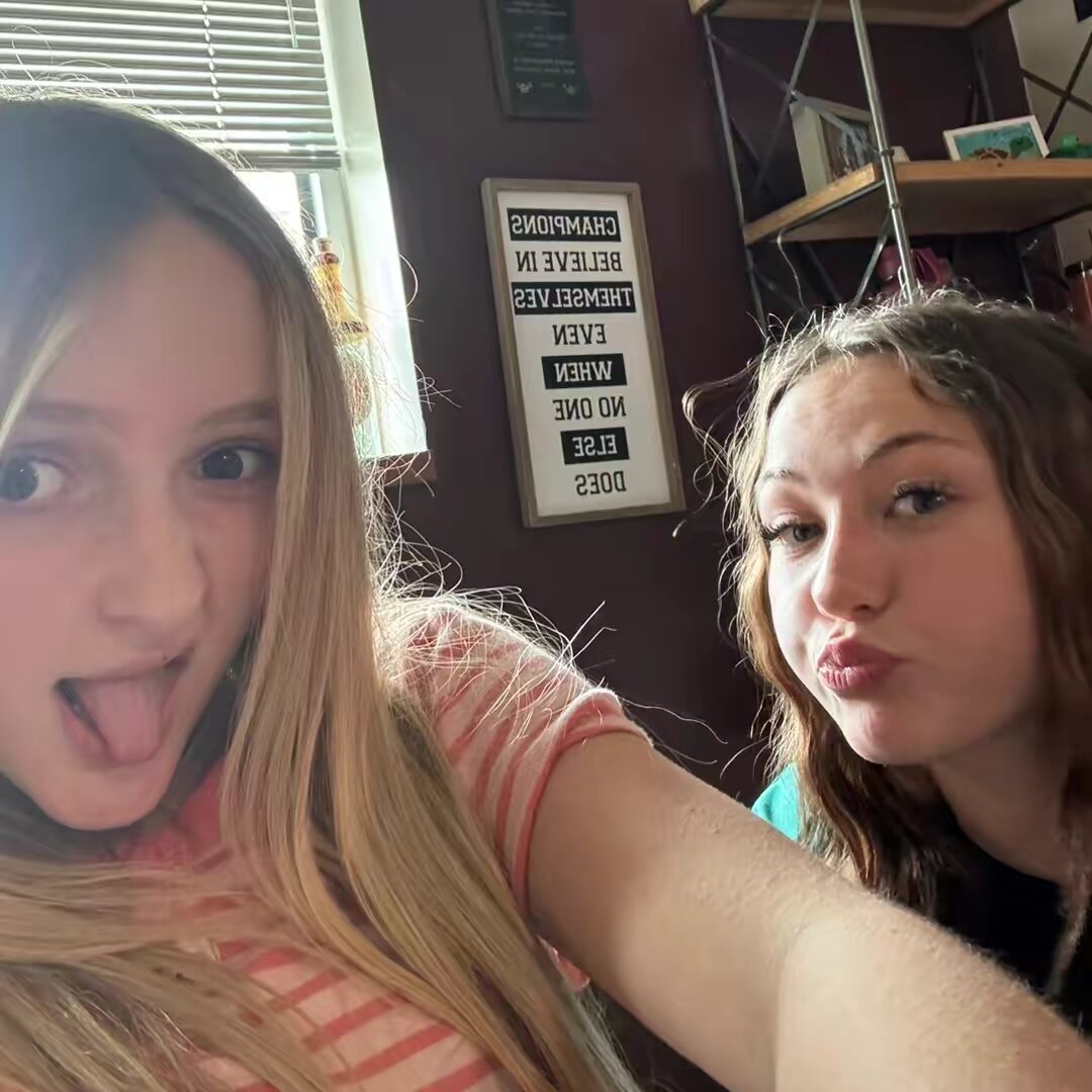 Ava
