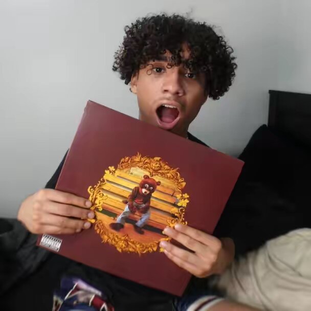 Julian Loves Music