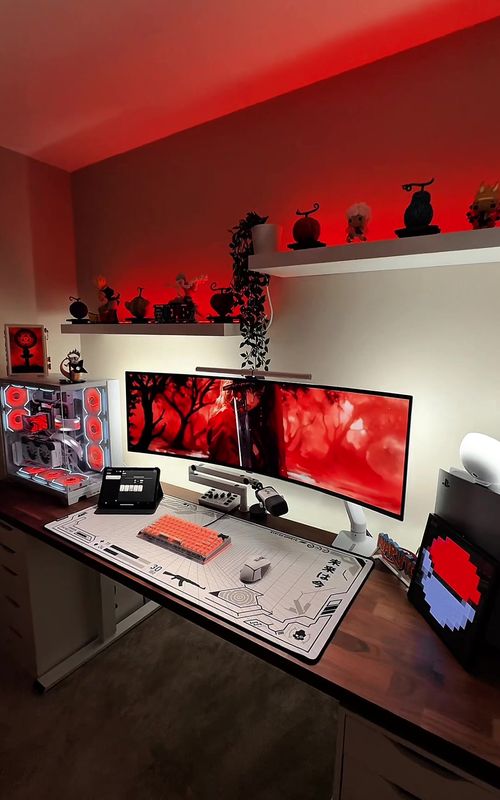 ❤️💡🤍#setupinspiration #gamingpc #gamingroom #explore #fyp