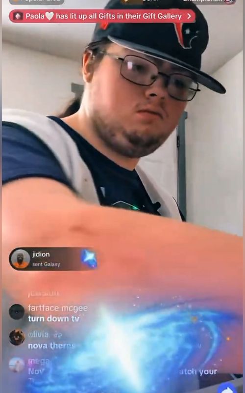 Nova immediately ends live stream after jidion donates a galaxy 😭🥀 #edpwatch #jidion #viral 