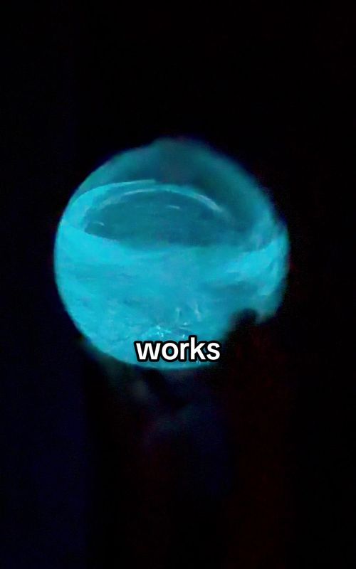 i honestly didn't think this glowing water was actually real 🤯 drop a like to send me to the beach! #Tech #gadget #bioluminescence #Science 