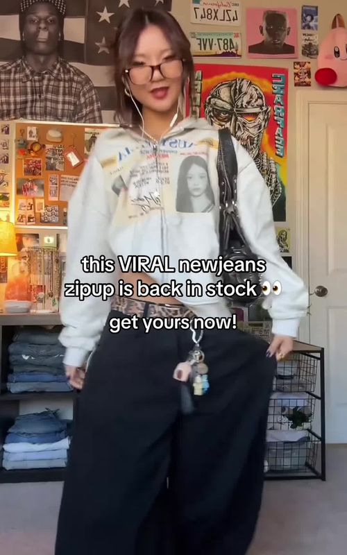 the viral newjeans zipup is in stock get urs noww #byjovials #streetwear #newjeans #njzedit #kpopmerch 