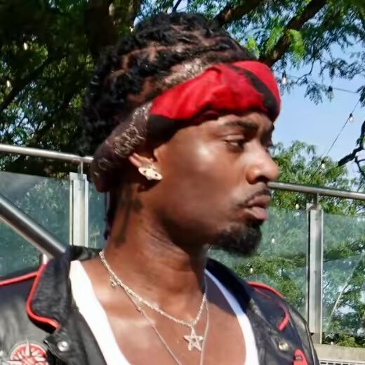 akariholloway