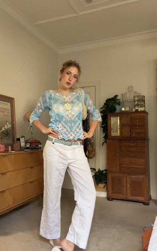 I’m so torn whether to keep or donate???? love this outfit but do I love the top enough 😅😅 #thriftblindness #stylewithme #howtostyle #tiktokchallenge #whatiwore 