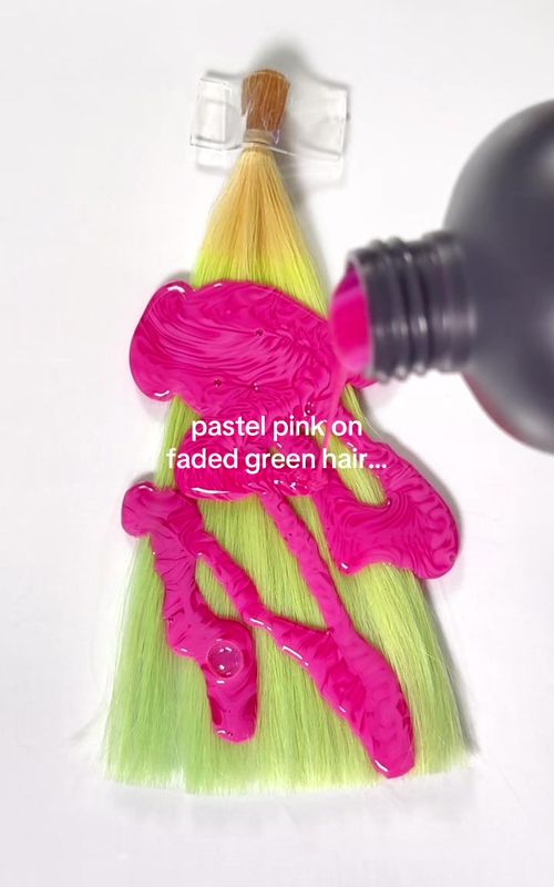 Pastel pink on faded green hair using Rosé Shampoo. Use plenty of product and leave to soak for at least 10 minutes. Repeat if needed #pinkhair #hairdye #hairtok #haircolor 