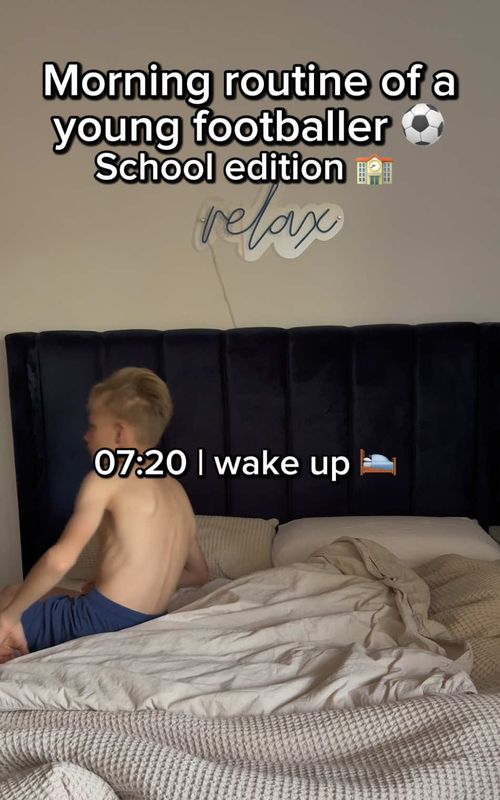 Morning routine of a young footballer!⚽️ School edition!🏫 Follow for more!📈 #oli_kup11 #fyp #viral #routine #school 