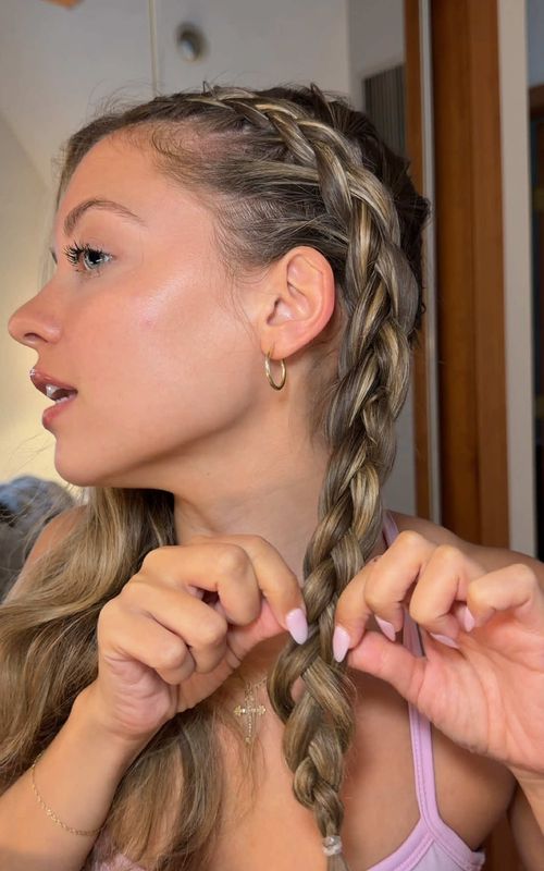 Replying to @heather michelle ask and you shall receive 🫡 #hairtutorial #howtodutchbraid #howtofrenchbraid #braidinghair #hairtok 