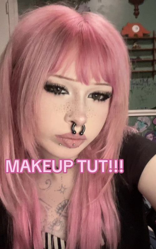 i really like this makeup look!! what else should i try? like what styles #alt #makeuptutorial #altmakeup #pinkhair #makeup 