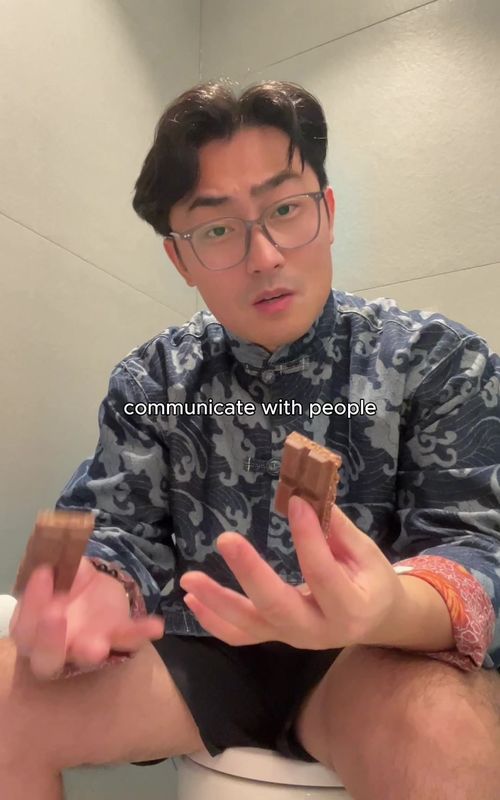 We become too self-conscious to learn languages effectively when we get older… the only way to get better at things (like Chinese) is to make mistakes! #mandarin #mandarinchinese #chinese #chineselanguage #learnchinese