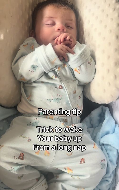 Never fails . Works just as well as sitting down! #parenting #newbornbaby #purplecrying #colic #mumsoftiktok 