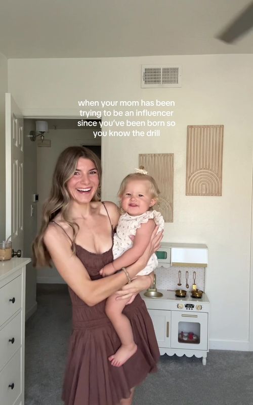 she knows the drill 👏 #toddlermom #mominfluencer #momcreator #motherhood #MomsofTikTok 
