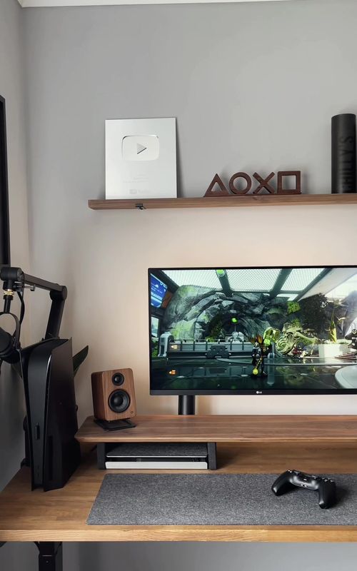 Weekends are for gaming. #ps5 #playstation #playstation5 #desksetup #matteblack #gamersoftiktok #GamingSetup #gamingsetuptour