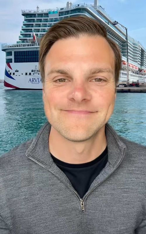 Here’s how the online check in works on P&O Cruises #cruisetok #cruiselife #cruisetips #cruiseship #pocruises 