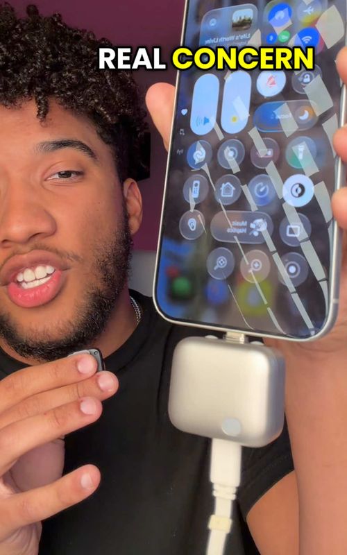This IPhone charger unplugs itself when you hit 100%… #c#carterpcstech #iphone #charger 