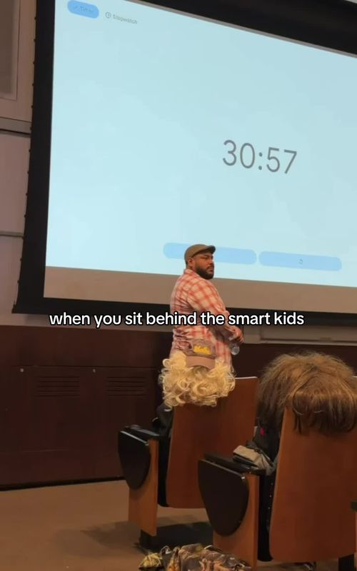 that was close 😅 #professor #college #studyhacks #uni 