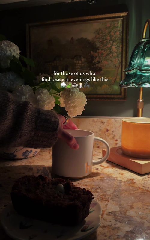 i don’t mind being alone… sometimes it’s where i feel the most like myself 🌙🕯️ #cozyaesthetic #gloomyvibes #slowliving #nightroutine #comfortcontent nightvibes softliving introvertvibes aestheticmoments cozycorner candlenight quietmoments seekingslow moodygrams homesweethome