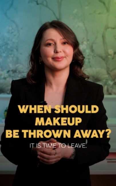 Your makeup bag might be “older” than you think… 😳 But do you really know the expiration dates of the products you’re using? Once opened, every makeup product has a limited lifespan. After this period, they can cause acne, irritation, and even infections on your skin. Remember, continuing to use a product just because it’s not finished can harm your skin. Watch the video for all the details and don’t forget to check your makeup bag! ✨ For appointments and detailed information; ☎️ +90 222 606 01 12 📞 +90 544 485 26 26 ✉️ info@dredakibar.com 🌐 www.dredakibar.com Hoşnudiye Mah. 770. Sokak Cassaba Modern B Blok Kat:4 No:401-402 Tepebaşı/Eskişehir ⚠️ Note: Results of any medical or aesthetic procedures may vary from person to person. It is recommended to consult your physician for detailed information before any procedure. #makeupproducts #skincare #dermatology #cosmetics #eskisehir
