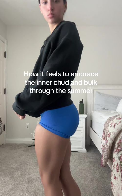 I must groww #gym #Summer #chud #bulking #GymTok