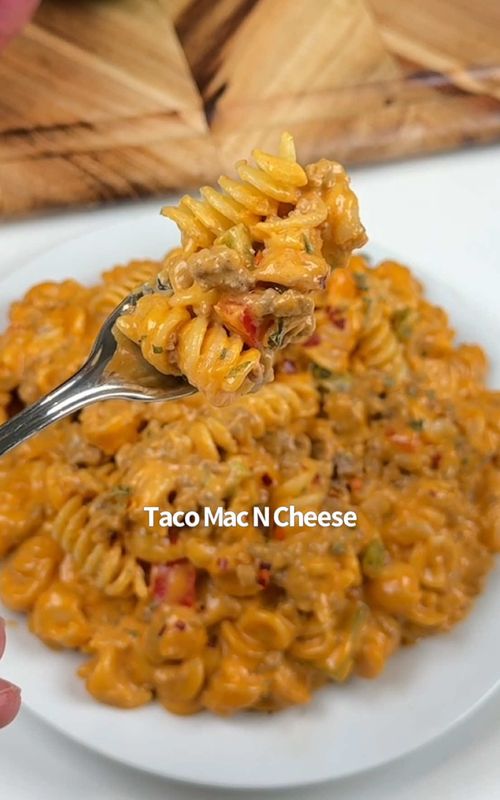 Say “YUM” if you would eat this Creamy Slow Cooker High Protein Taco Mac & Cheese 🌮🤤🙌 Recipe below ⬇️ To get my KETO pasta with 20g protein go to the link in my bio or search: CARE FREE KITCHEN KETO PASTA on Amazon ❤️ And if you have tried it, each review we get means the world to me so plz go leave one if you can 🙏 What you need: 8 oz low carb pasta  2 lbs ground beef 1 block cream cheese 16 oz enchilada sauce 1 cup diced peppers and onions  2 cups shredded cheddar How to make it: 1. Combine your beef, enchilada sauce, cream cheese and veggies in a slow cooker. Mash your beef well and cook for 3-4 hours on high. Stir halfway through and mash the beef again to break apart,  2. Then boil and drain your pasta and combine it all with your cheddar in the slow cooker.  3. Stir well until the cheese melts and enjoy! Pro tip: Browning the beef first is a great call for the best texture and it will cut the cook time in half! You can also whisk a tbsp of corn starch in cold water and mix it in for an extra creamy texture 👍