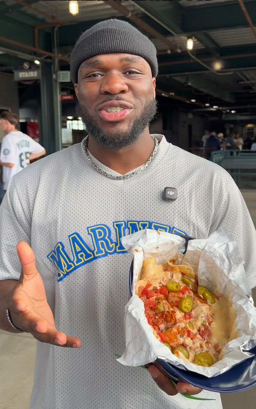 Trying all the foods at a baseball game #fyp #foodreview #viral #asmr #baseball 