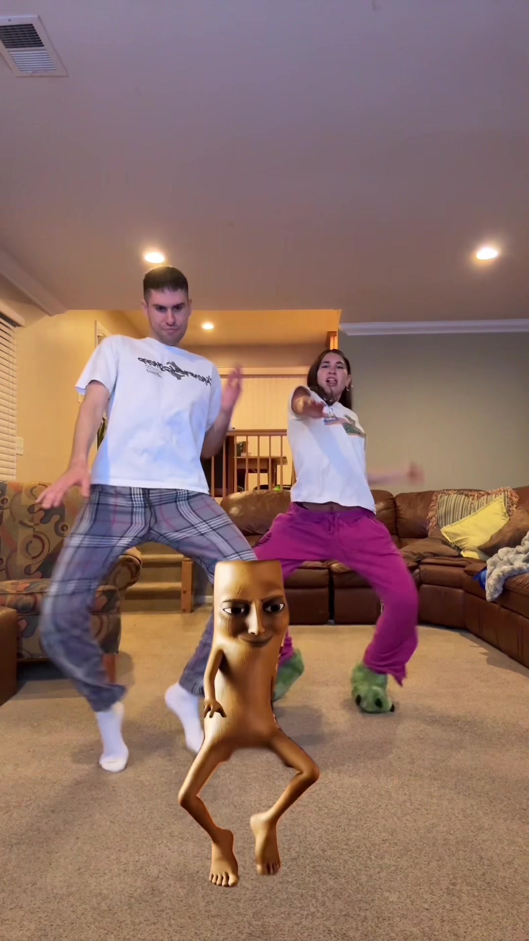 One more time with Triple T 🤣🔥🔥 ( @jillian webber ) #dancing #dance #trend #viral #fyp 