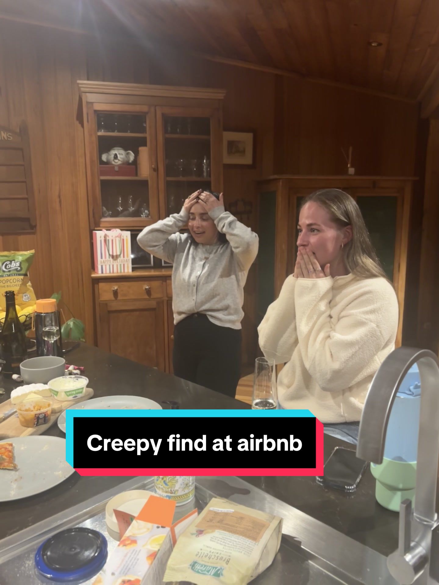 Is now a good time to mention none of the doors at this house lock and we weren’t given keys 🙂 #airbnb #creepy #fyp #foryoupage #scary #viral #tiktok 