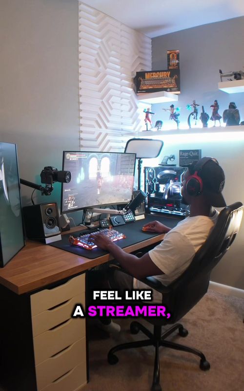 Day 8 of steaming until this changes my life. Right now it’s 0 viewers… but that won’t last. HOPEFULLY #smallstreamer #streamersoftiktok #gaming #setup #GamingOnTikTok 