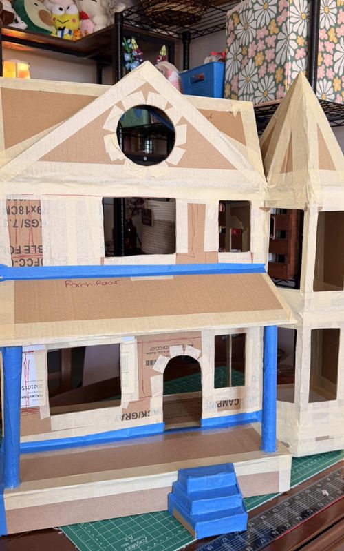 My new hyperfixation craft of the month🥳 #diydollhouse #DIY #cardboard #cardboardcrafts #mini 